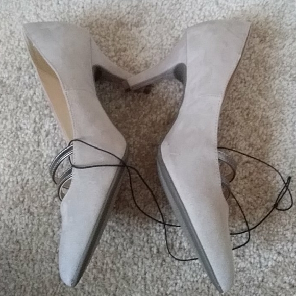 Shoe - Picture 7 of 8